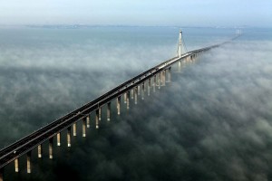 世界最长跨海大桥:中国青岛胶州湾跨海大桥 世界最长跨海大桥:中国青岛胶州湾跨海大桥