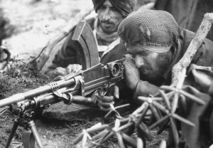 印度人看1962年中印战争:中印战争期间的印度锡克士兵正在操作布伦机枪 印度人看1962年中印战争:中印战争期间的印度锡克士兵正在操作布伦机枪