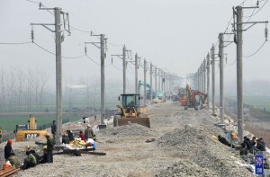 印度人看中国高铁:暴雨导致汉宜高铁潜江段部分路基塌陷 印度人看中国高铁:暴雨导致汉宜高铁潜江段部分路基塌陷