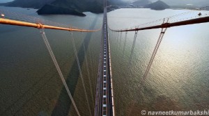 印度人在中国舟山旅游:西堠门大桥 印度人在中国舟山旅游:西堠门大桥