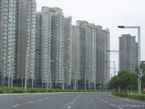 印度网友:郑州新区空置的住宅楼 印度网民:郑州新区空置的住宅楼
