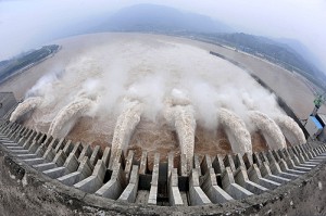 印度人看三峡工程:中国的自豪:世界最大的水电工程 中国的自豪:世界最大的水电工程——三峡工程