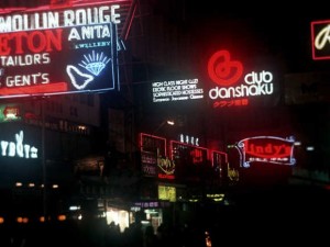 40年前的香港:多姿多彩的夜生活 40年前的香港:多姿多彩的夜生活